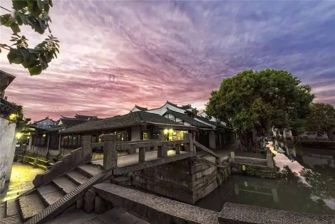 发展特色文化旅游 打造“冰雪文化之都”